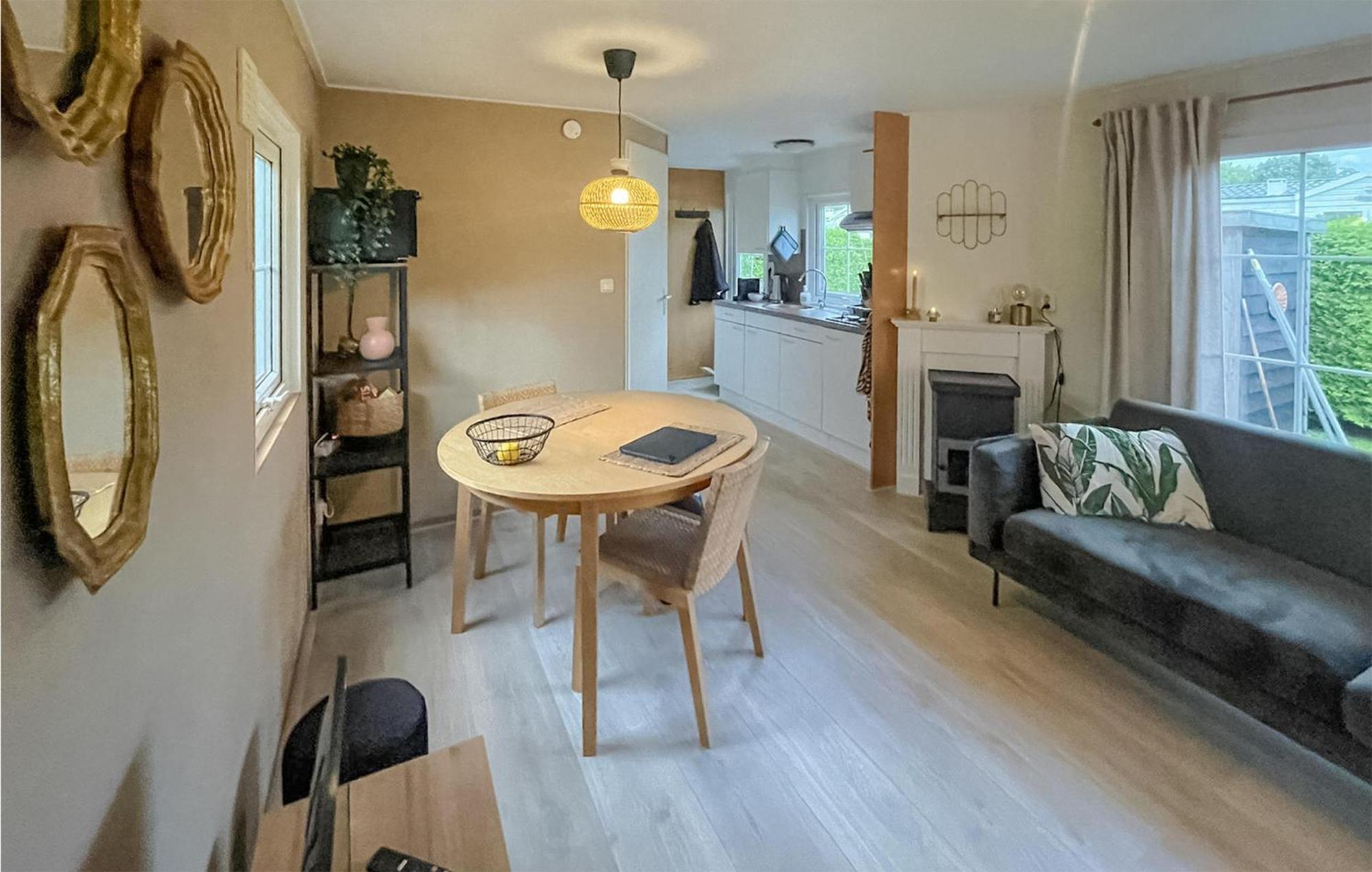 Lovely Home In Tzummarum With Wifi Eksteriør billede